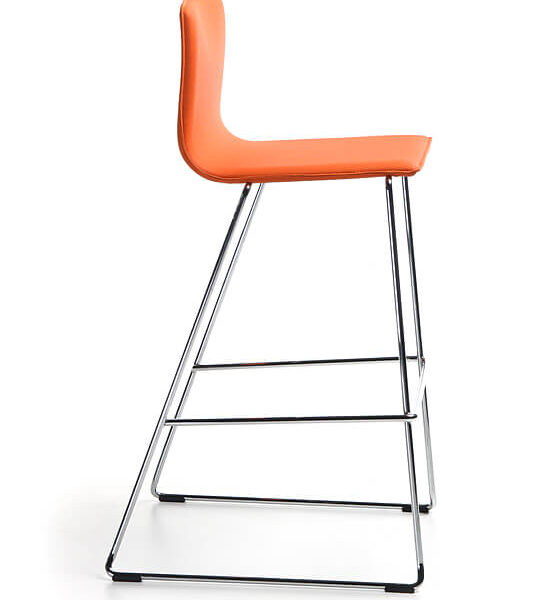 scaun bar portocaliu